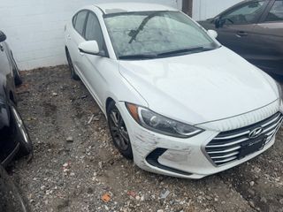 2018 Hyundai Elantra SEL - Exterior Front Right Corner Image